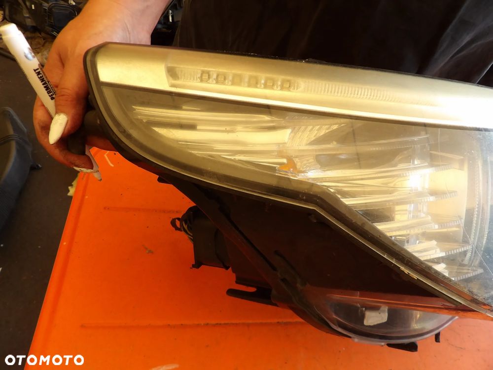 BMW - E60 - H7 - LIFT - PRAWA LAMPA PRZEDNIA - UK - 7177730 - 4