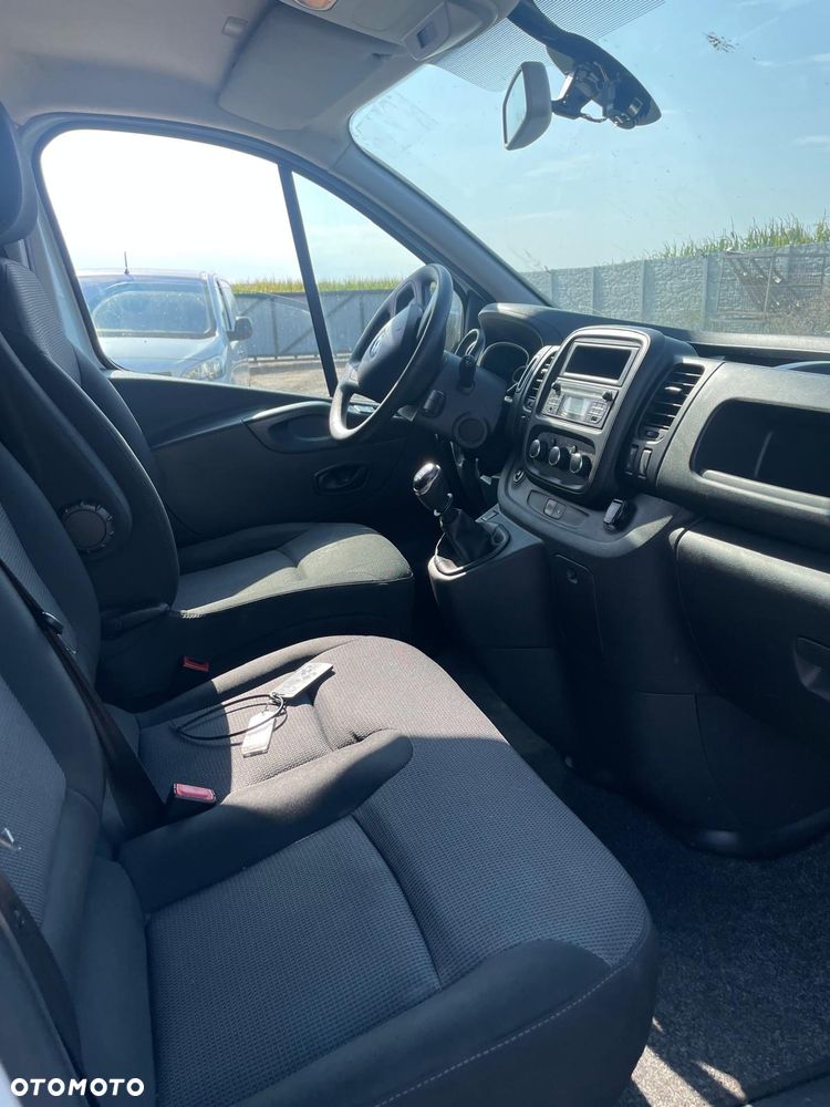 Renault Trafic - 13