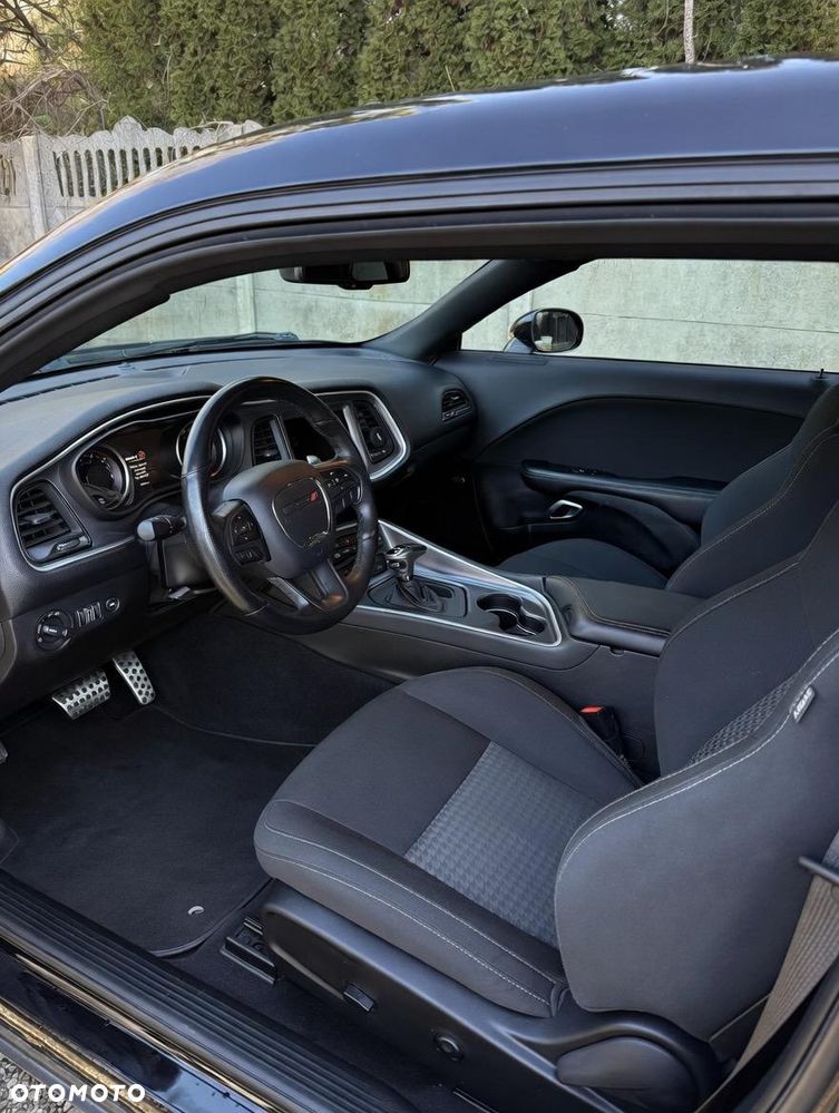 Dodge Challenger 6.4 Scat Pack - 9