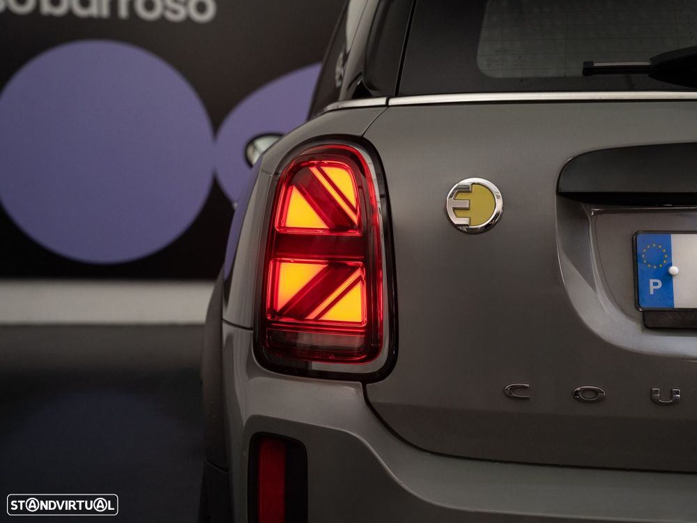 MINI Countryman Cooper SE ALL4 Auto - 11