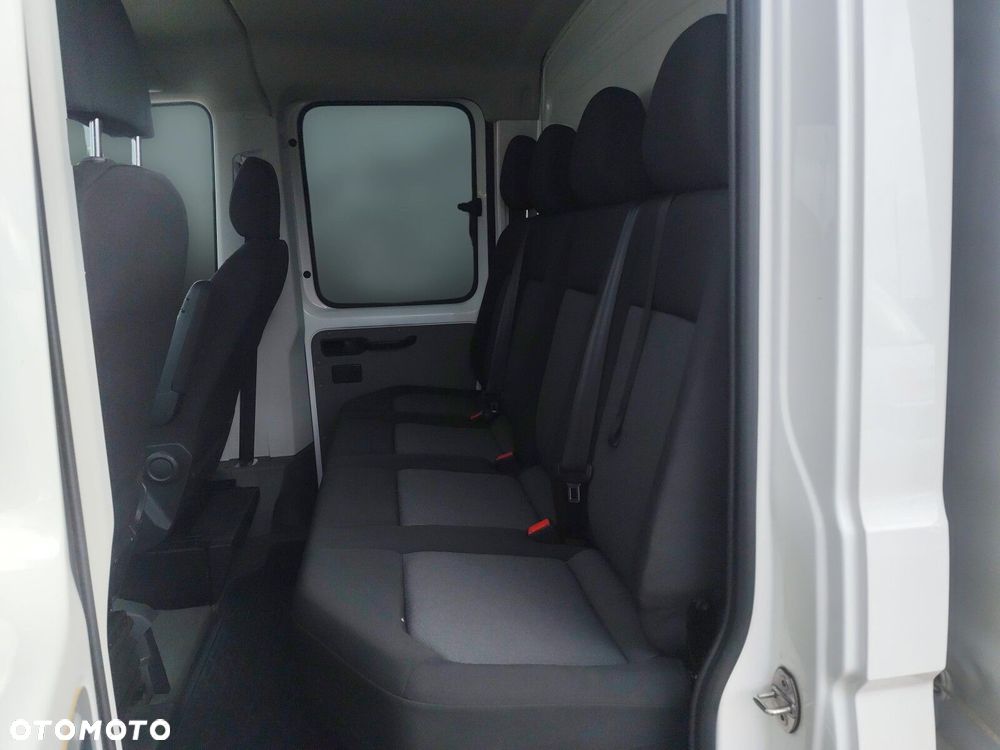 Volkswagen Crafter 35 Podwójna kabina - 12