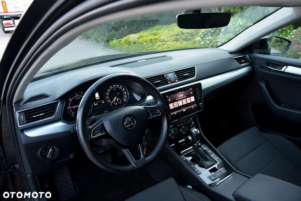 Skoda Superb 2.0 TDI DSG Ambition - 20