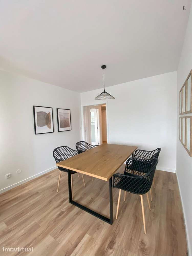 Quarto - localizado em Ramalde Porto - Grande imagem: 4/32