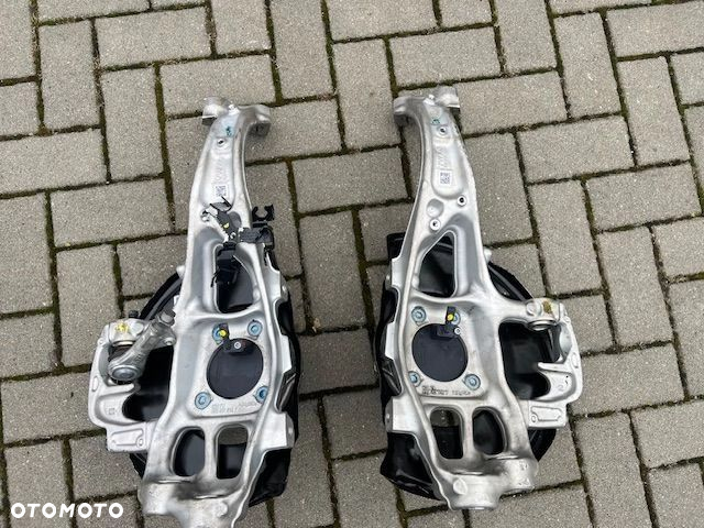AUDI Q5 E-TRON 85E407559F 85E407560F zwrotnica ORYG NOWA GWARANCJA! - 2