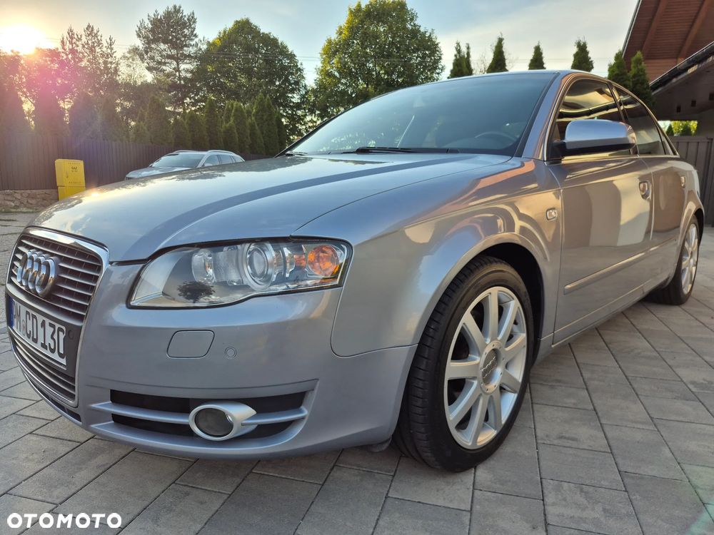 Audi A4 Limousine - 21