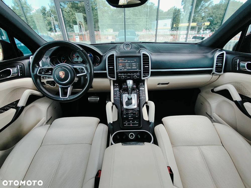 Porsche Cayenne S Diesel - 14