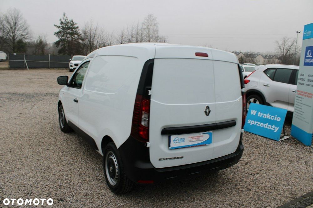 Renault Express - 8
