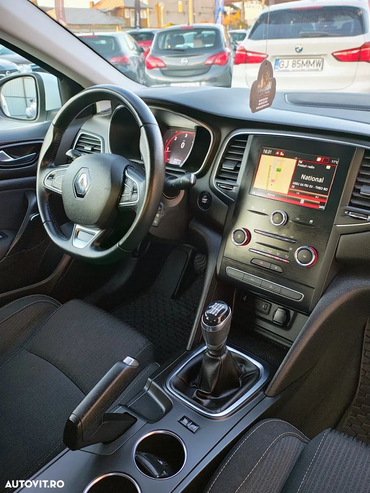 Renault Megane BLUE dCi Business - 26