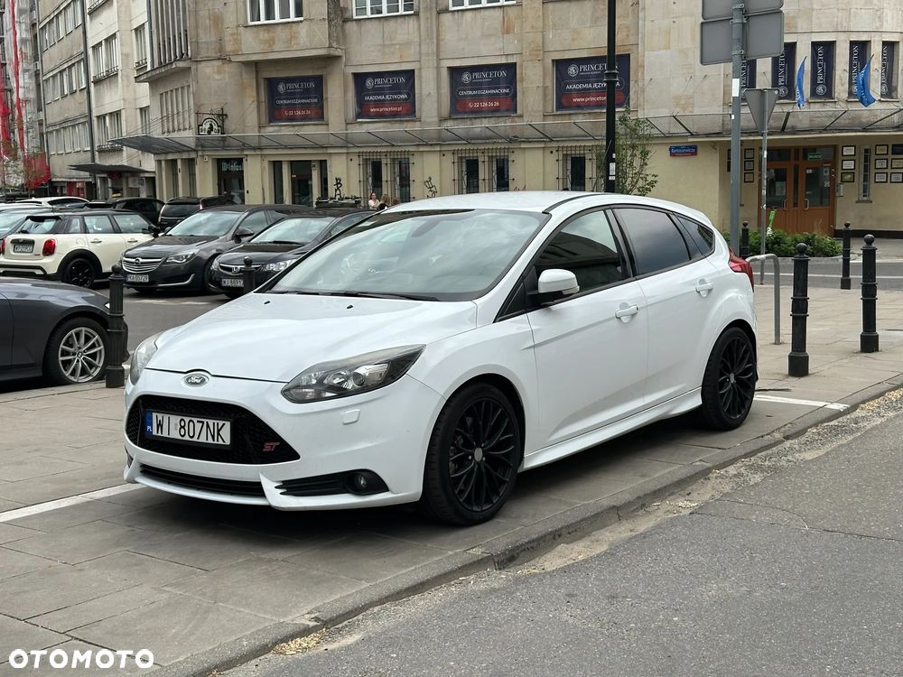 Ford Focus 2.0 EcoBoost ST - 1