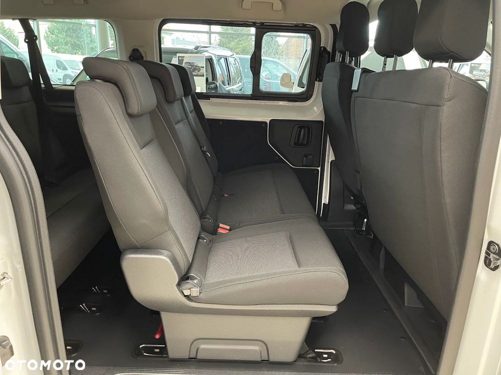 Toyota Proace Verso 2.2 D4-D Long Combi - 13