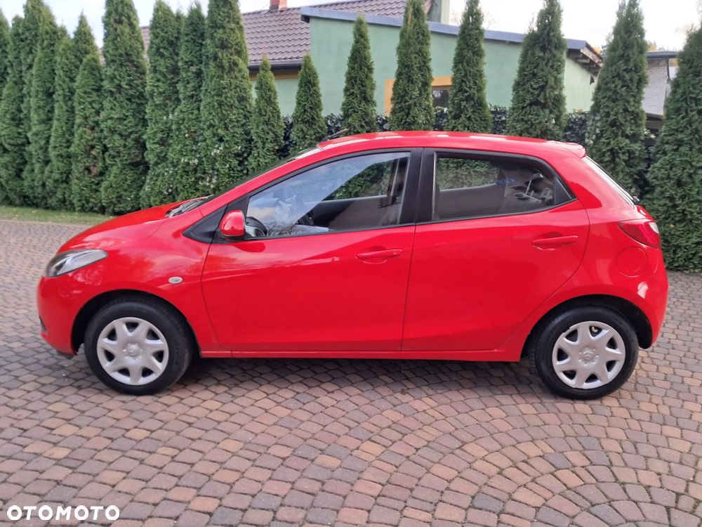 Mazda 2 - 6