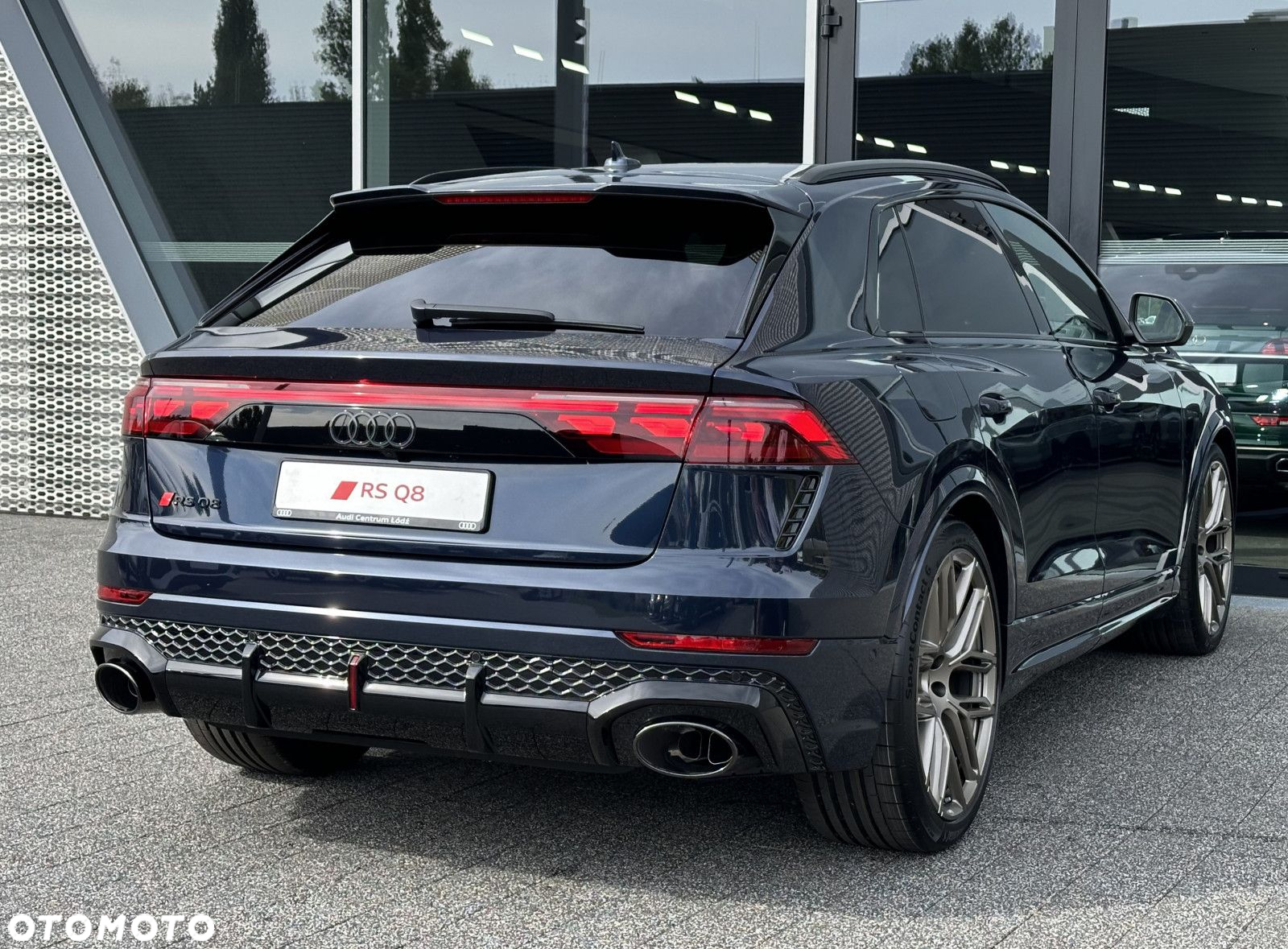 Audi RS Q8 - 8