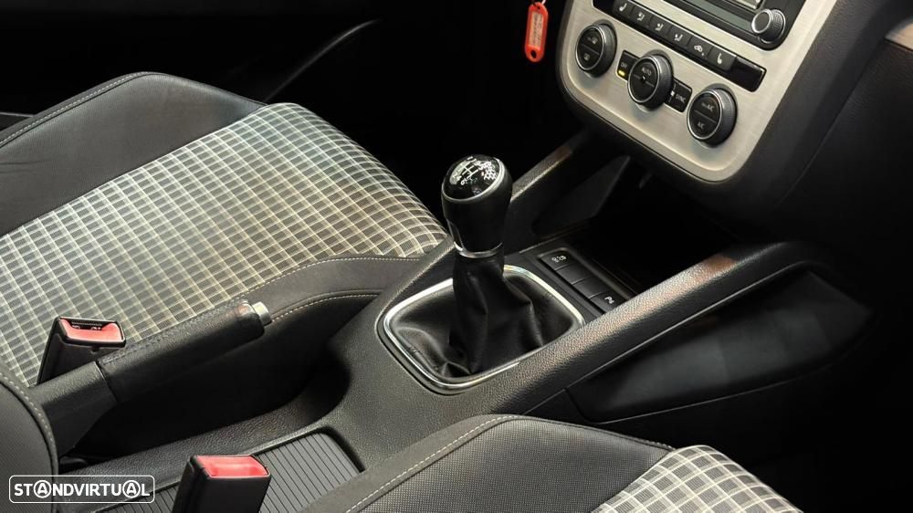 VW Scirocco 2.0 TDI Blue Motion Technologie Allstar - 24