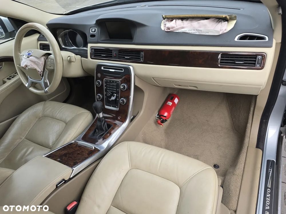 Volvo V70 D4 Summum - 11