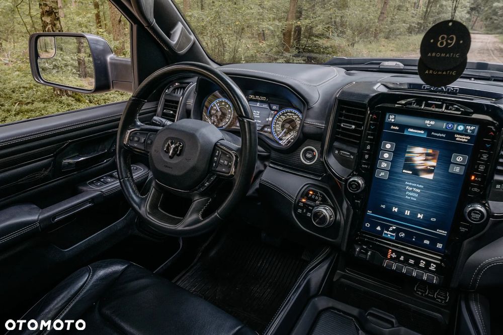 RAM 1500 Crew Cab Shortbed Limited - 27