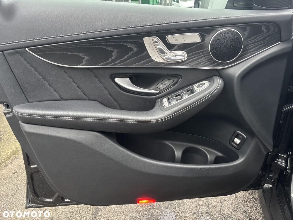 Mercedes-Benz GLC - 16