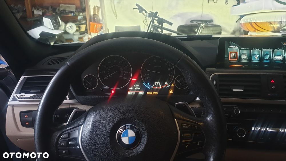 BMW Seria 3 330i - 14