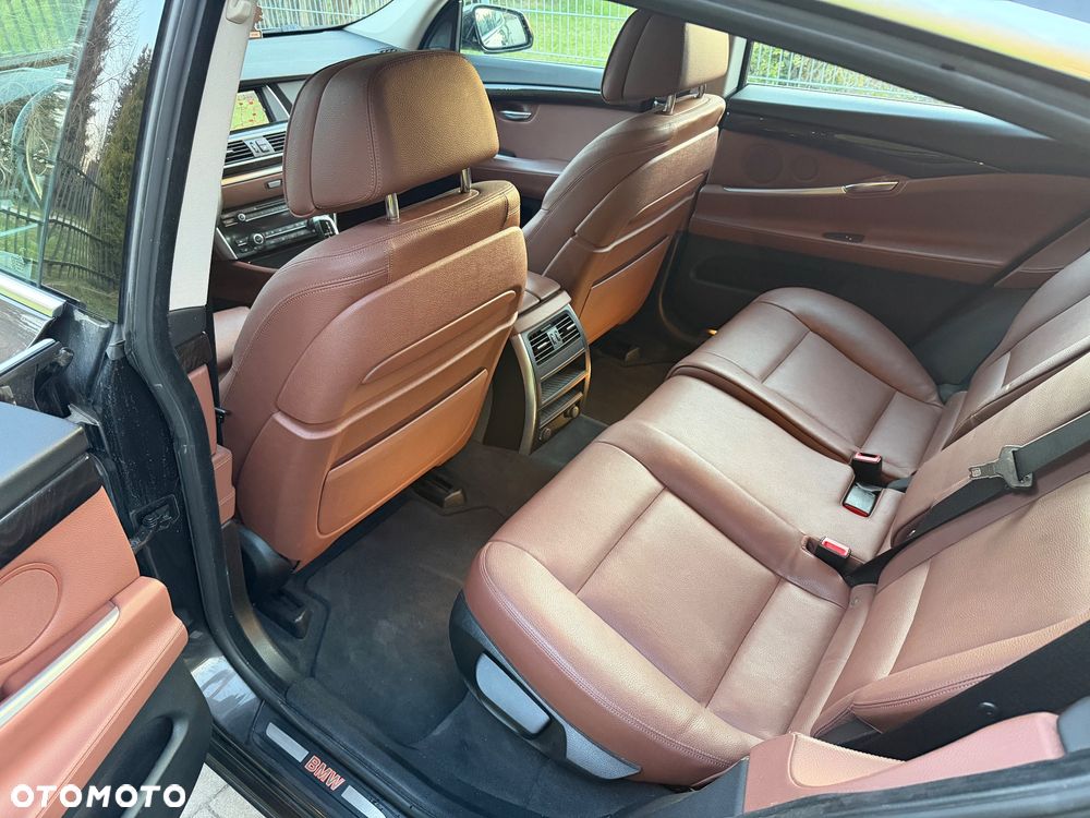 BMW 5GT 535i xDrive - 10