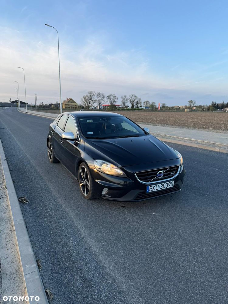 Volvo V40 D4 RDesign - 1