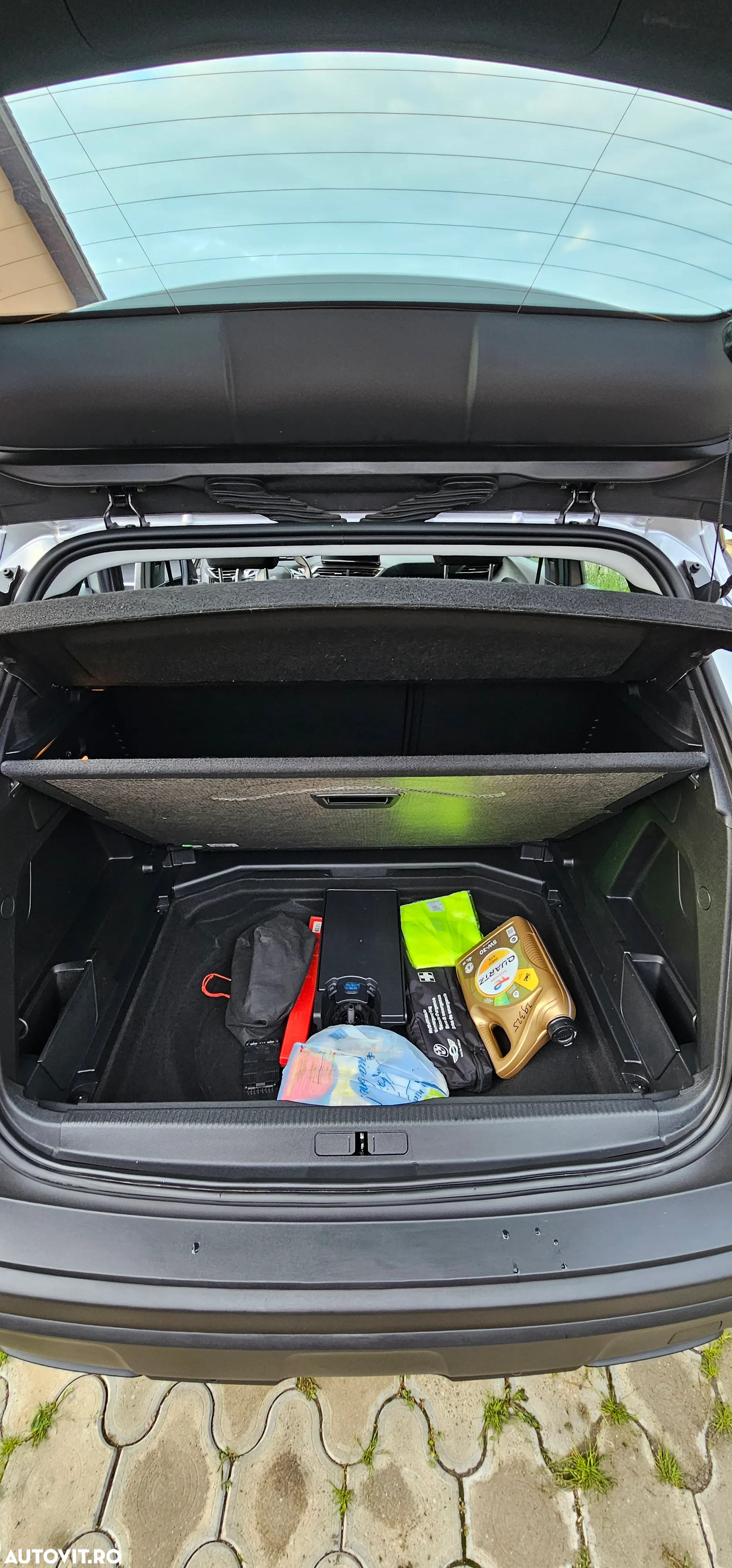 Peugeot 3008 1.2 PureTech 130 EAT8 Active Pack - 17