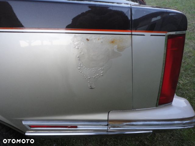 Cadillac Deville - 5