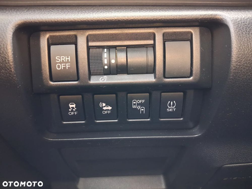 Subaru XV 2.0i Exclusive+ (EyeSight) Lineartronic - 23