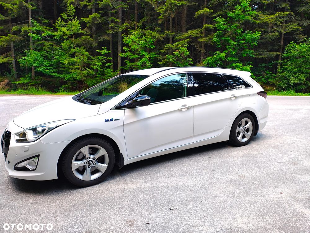 Hyundai i40 Kombi blue 1.6 Classic - 4