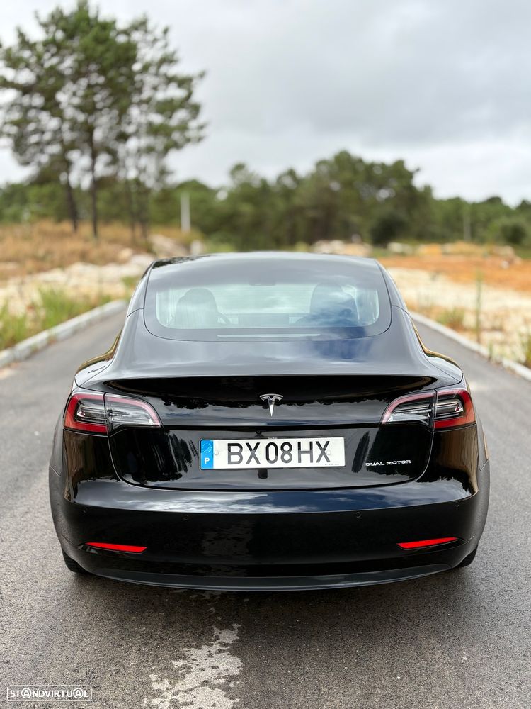 Tesla Model 3 - 5