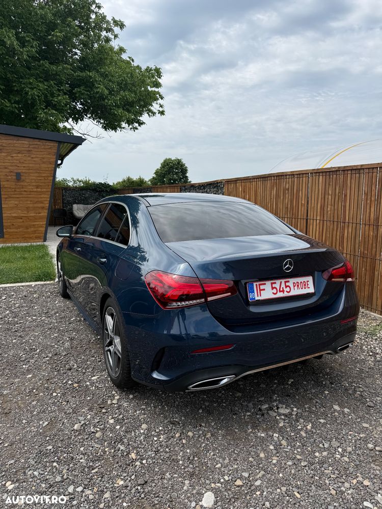Mercedes-Benz A 180 Sedan 7G-DCT - 23