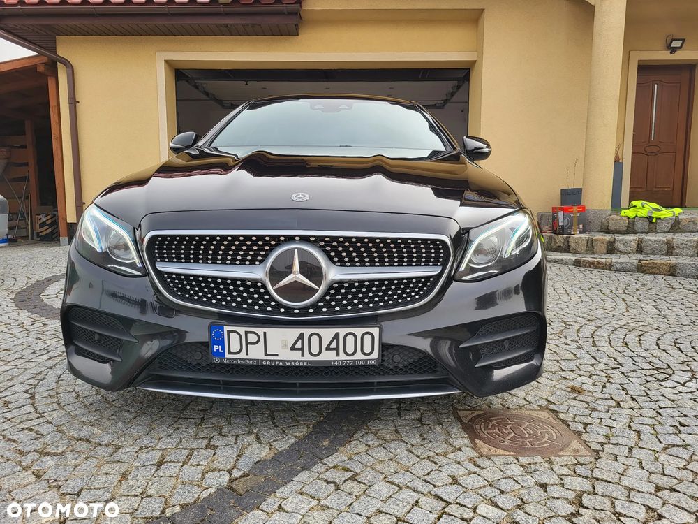 Mercedes-Benz Klasa E 400 4-Matic 9G-TRONIC - 26