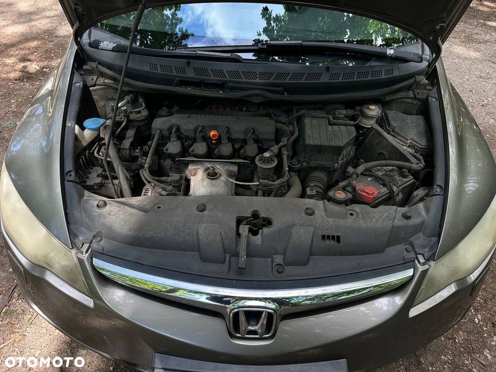 Honda Civic 1.8 Executive - 17