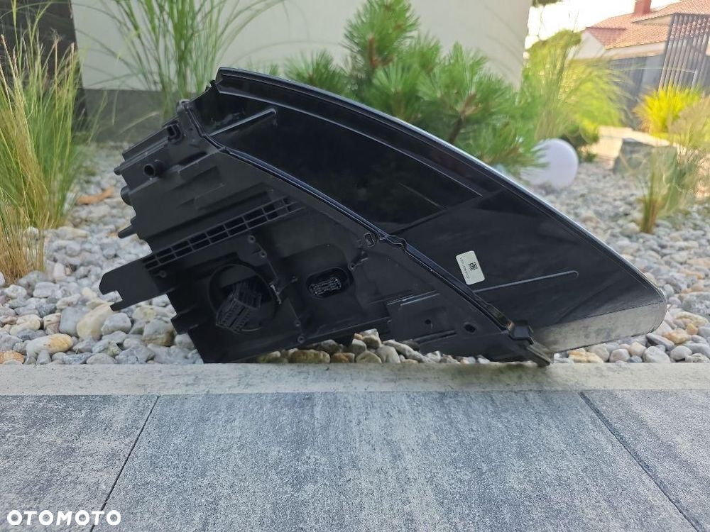 AUDI Q3 RSQ3 8U0 LIFT Lampa prawa przód Full Led Dynamic 8U0941034 - 7