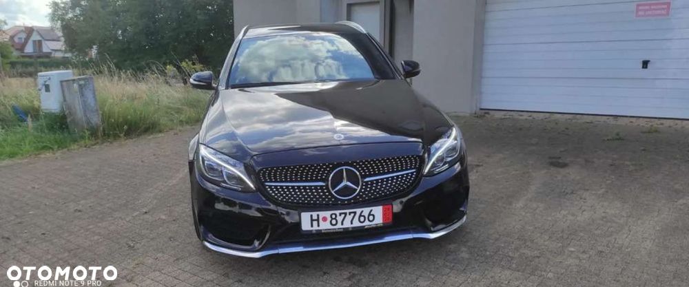 Mercedes-Benz Klasa C 220 d 4Matic 7G-TRONIC AMG Line - 28