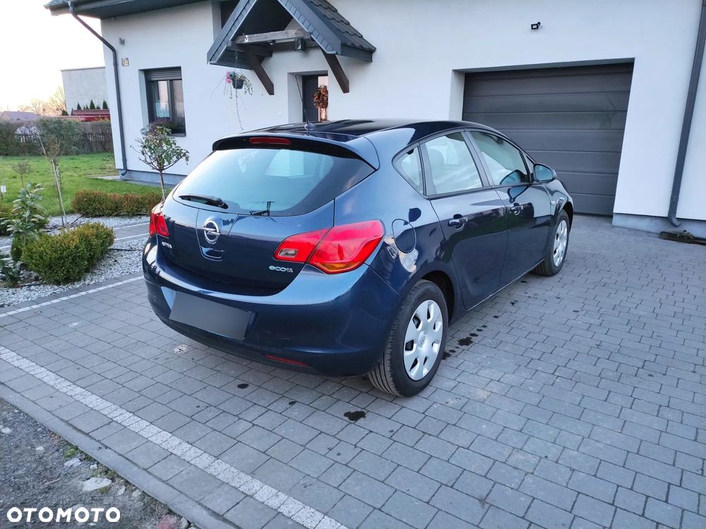 Opel Astra - 10