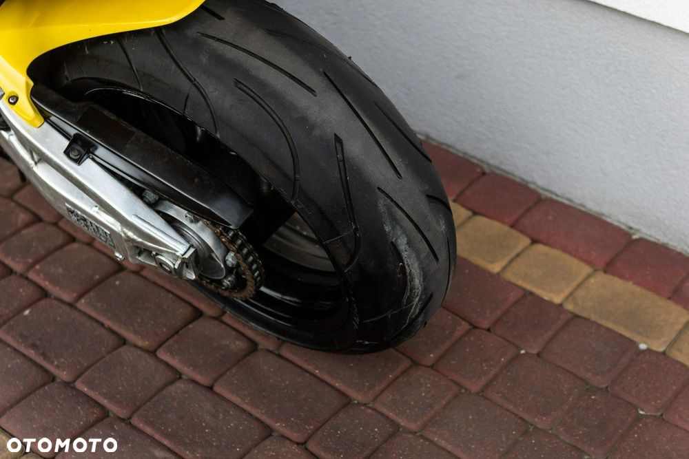 Honda CBR - 8
