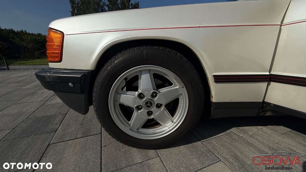 Mercedes-Benz W201 (190) - 25