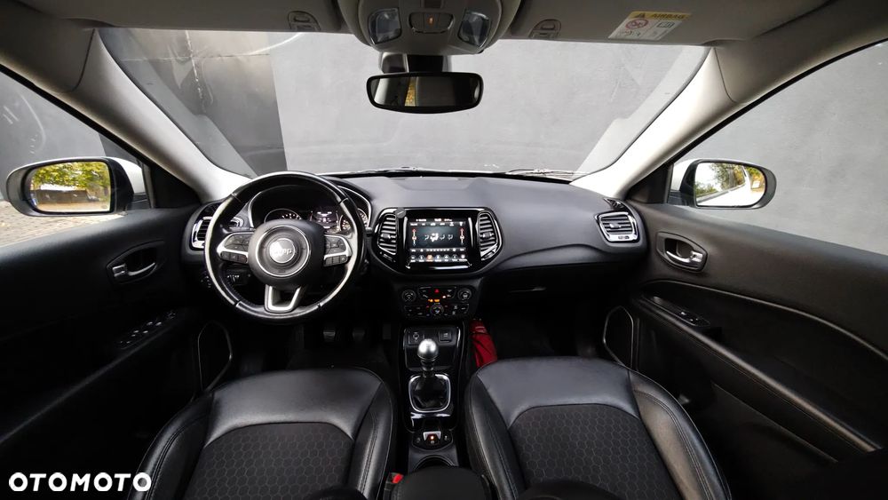Jeep Compass - 27