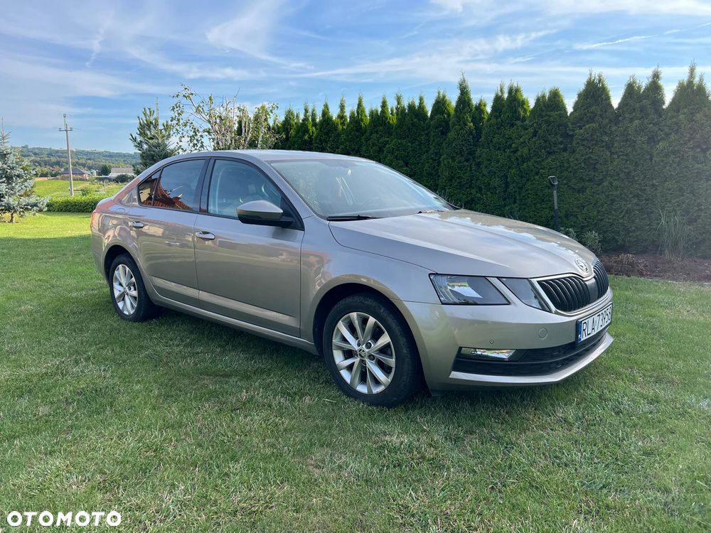 Skoda Octavia 1.6 TDI DSG Ambition - 8