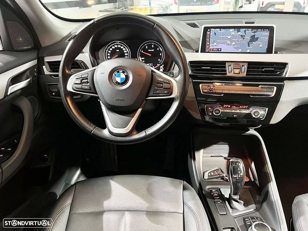 BMW X1 16 d sDrive Auto Line Sport - 10