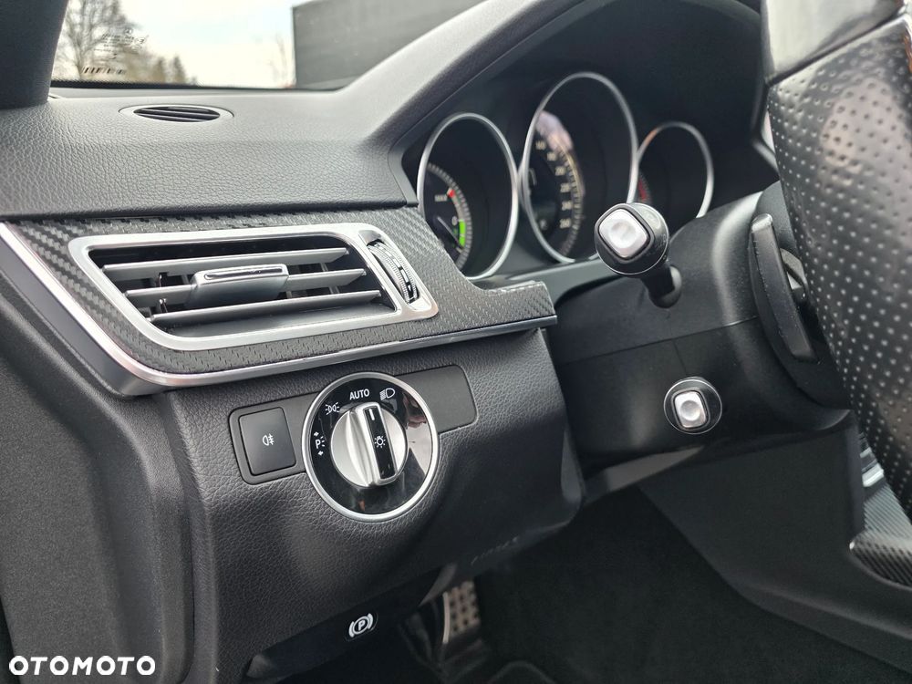 Mercedes-Benz Klasa E 300 BlueTec Hybrid - 15