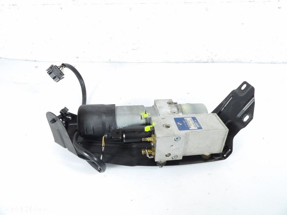 BMW 5 E61 SILNIKI TYLNEJ KLAPY 7111867 - 2