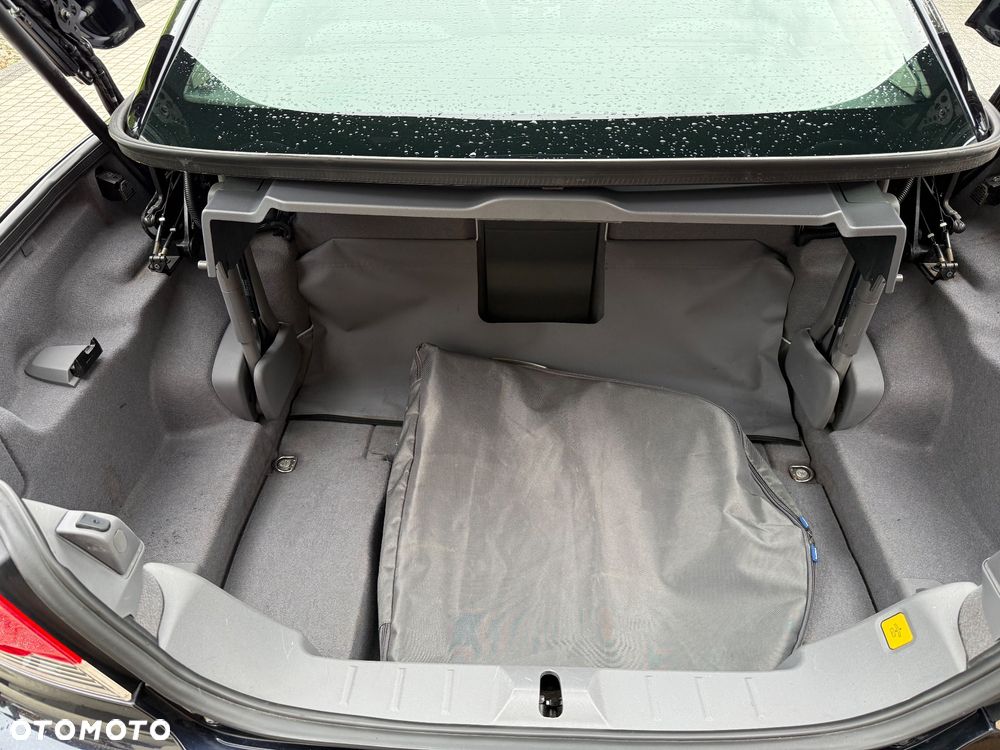 Volvo C70 2.4 Momentum - 34