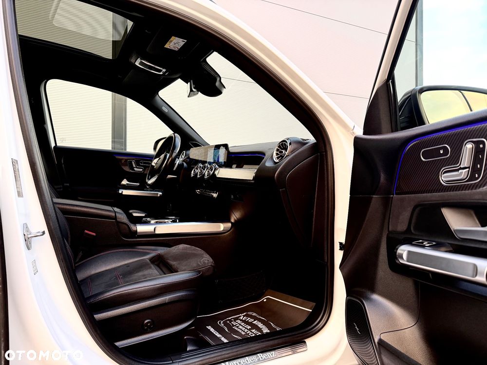 Mercedes-Benz GLB 250 4-Matic AMG Line 8G-DCT - 31