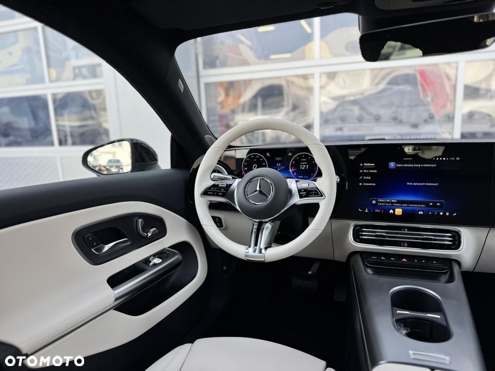 Mercedes-Benz CLA 200 mHEV 8G-DCT - 14