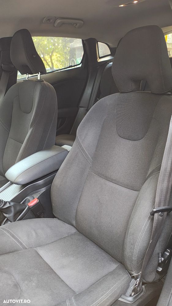 Volvo V40 D2 - 13