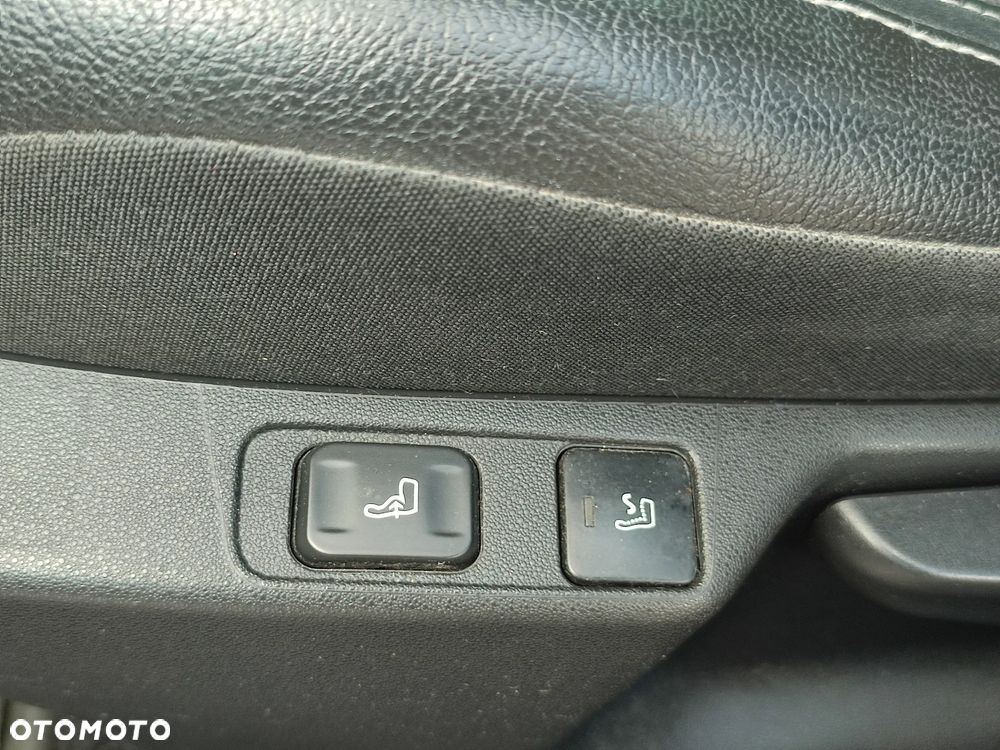 Citroën C4 2.0 HDi Exclusive - 22