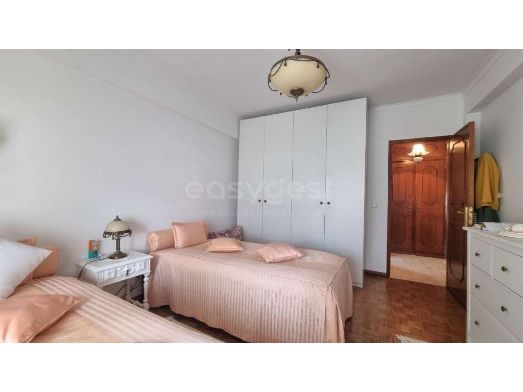 Apartamento T3 com arrecadação, junto ao Neudel - Grande imagem: 4/16