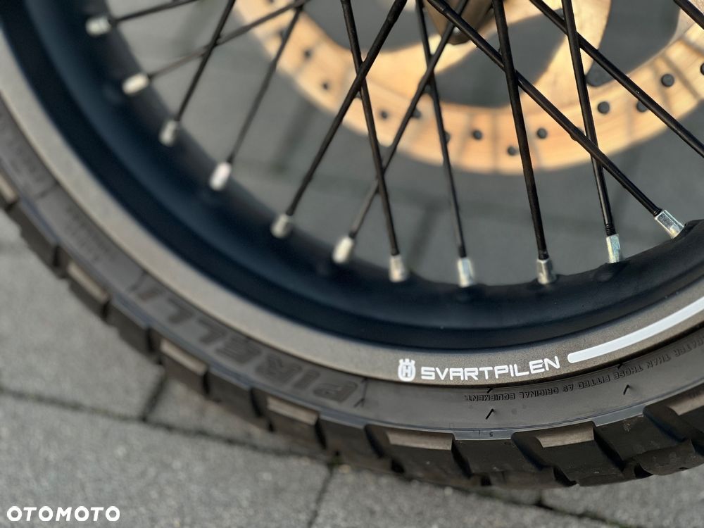 Husqvarna Svartpilen - 15