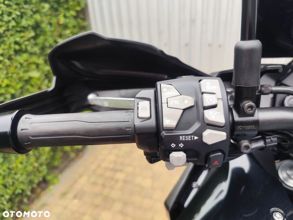 Kawasaki Versys 1000 - 12