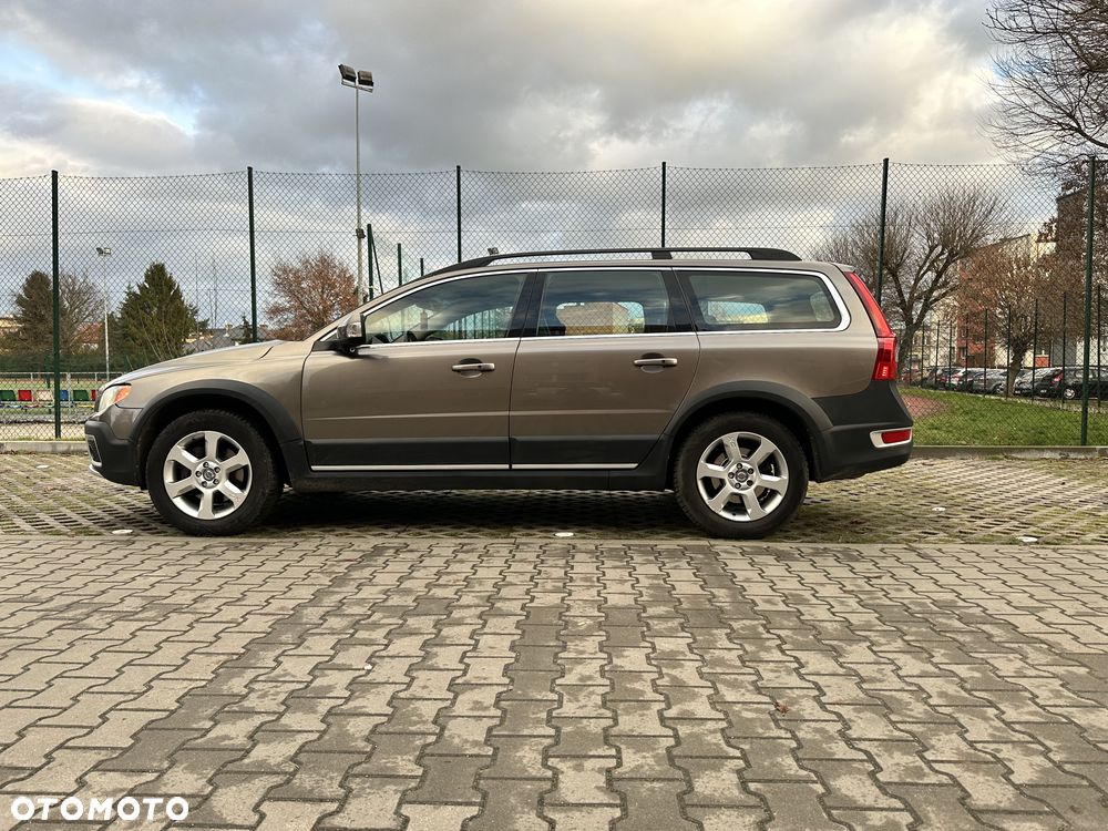 Volvo XC 70 D5 AWD Summum - 3